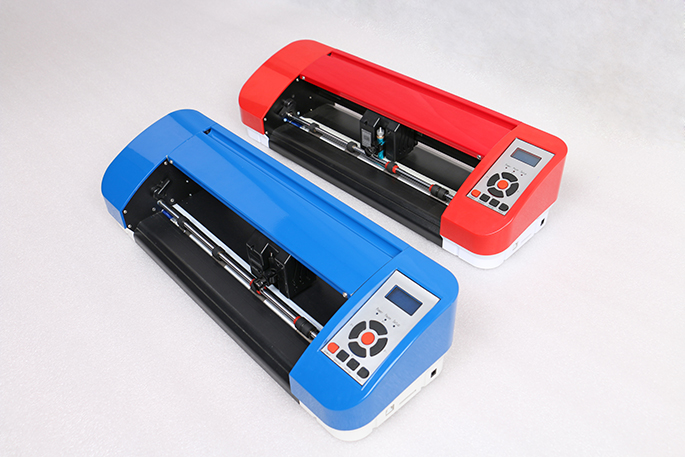 Artistic cutting plotter HOT S - огляд і ціна Vinyl Cutter Plotter